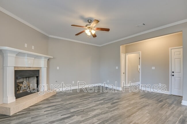 Building Photo - 848 Tyler Woods Dr