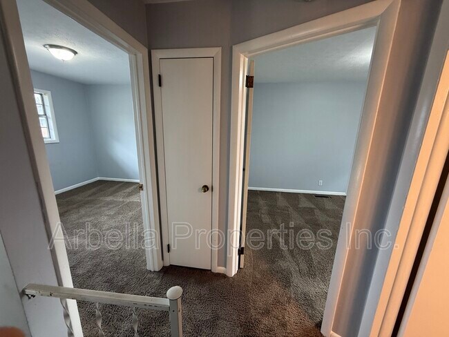 Building Photo - 1404 Bloomingdale Rd