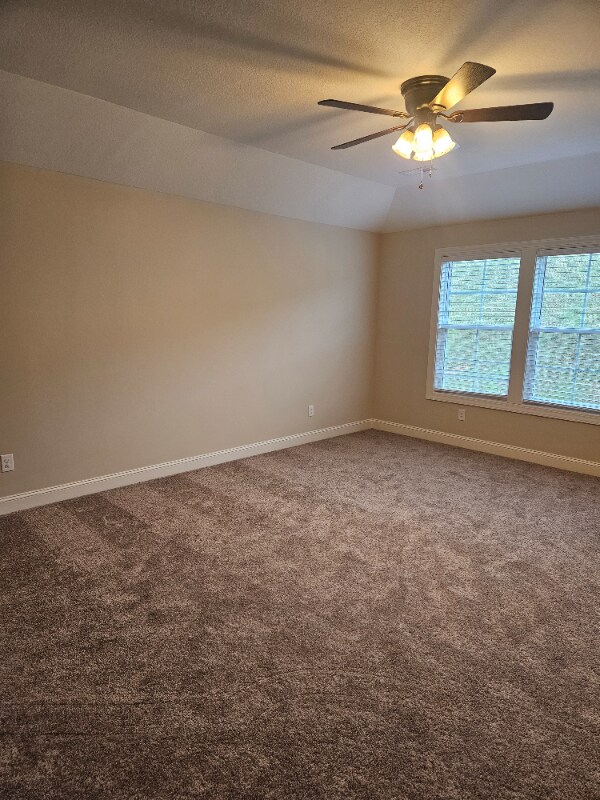 Building Photo - 1836 Silver Chapel Dr
