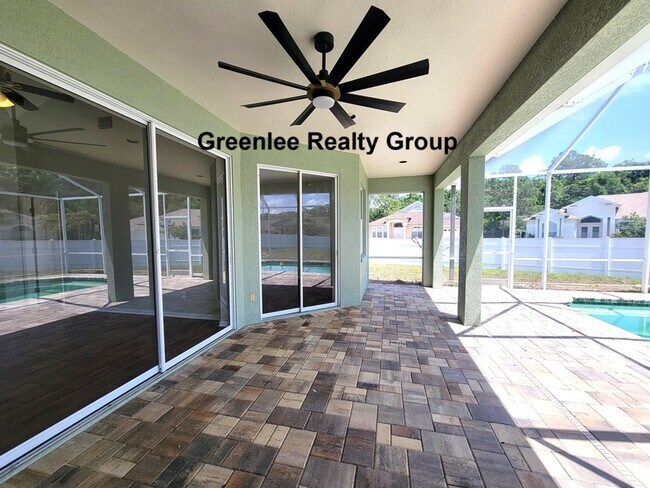 Building Photo - Spacious 3 Bed / 2 Bath pool home with lawn and pool care included in beautiful Rosewood at River...