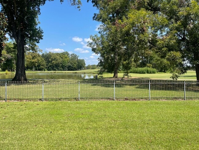 Building Photo - Stonebridge Community! Luxury and Lifestyle Awaits your Call