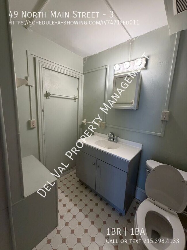 Building Photo - 49 N Main St