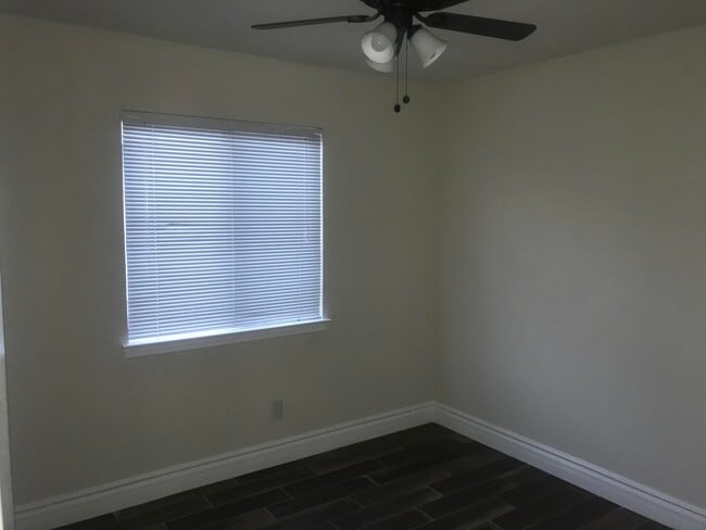 Building Photo - 12720 Lorenzo Frias Ct