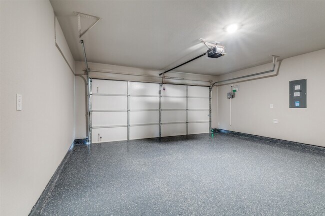 Building Photo - 16408 Severn Ln