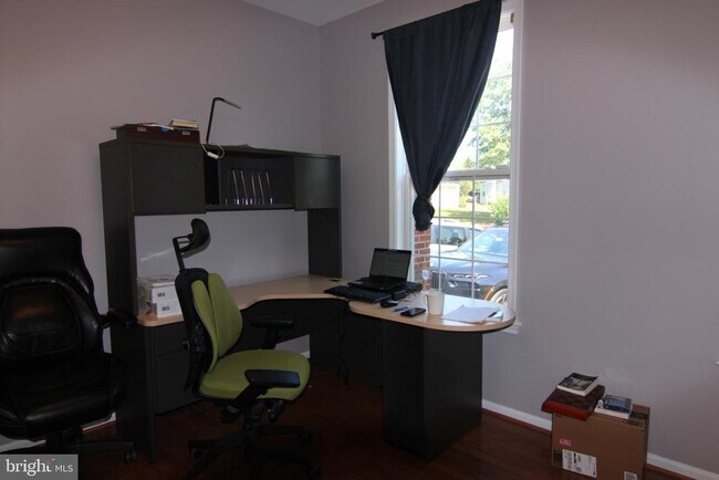 Building Photo - 25783 Fenian Ct
