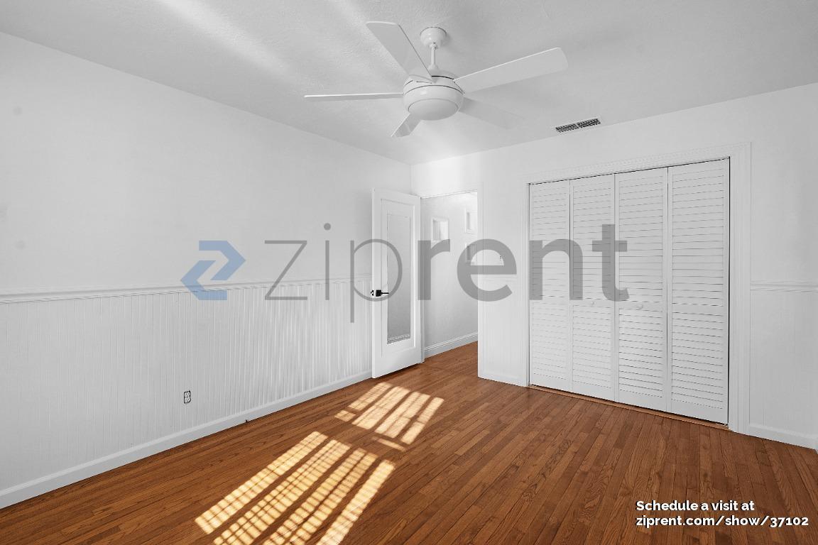 Building Photo - 6025 3rd Ave