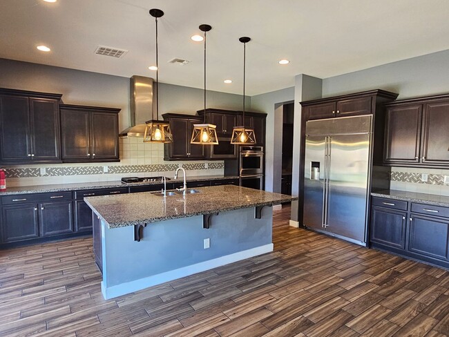 Building Photo - Spacious 4584 sq ft Home in Adora Trails!