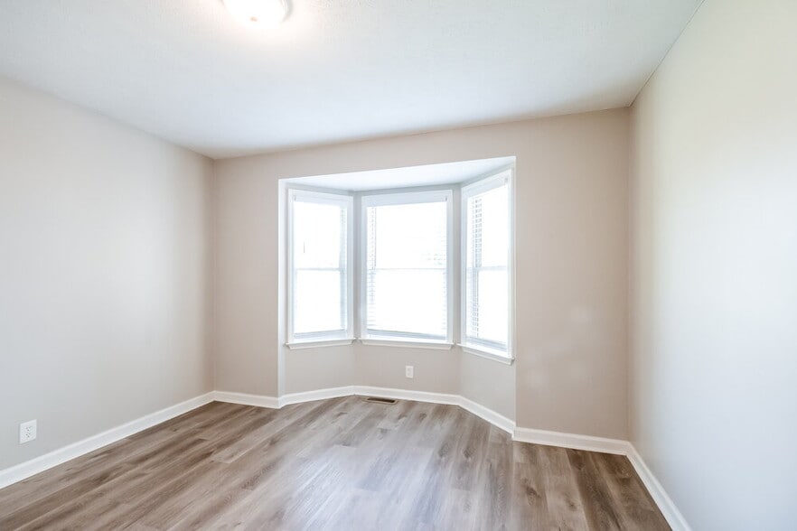 Building Photo - 5304 Sunnyvale Dr