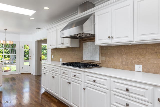 Building Photo - 4650 Encinas Dr