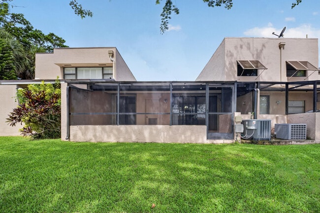 Building Photo - 921 NW 122nd Terrace