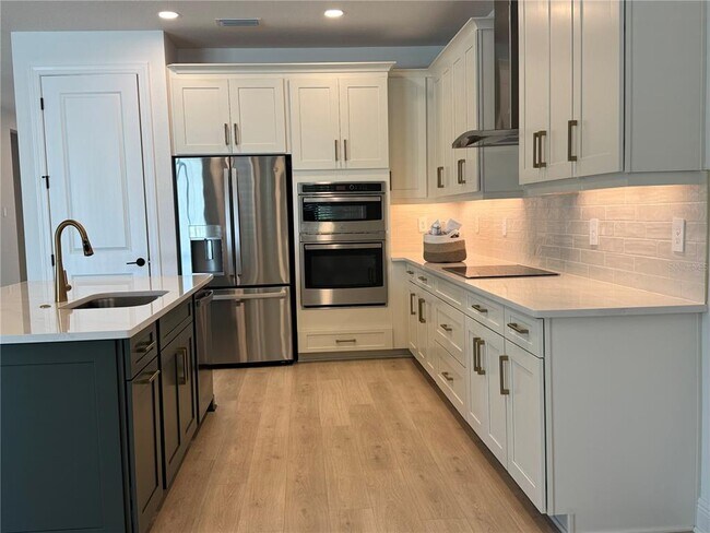 Building Photo - 1512 Lugano Cir