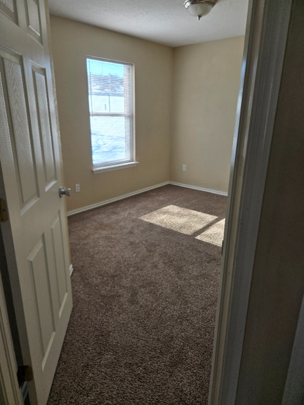 Building Photo - 22548 OK-49