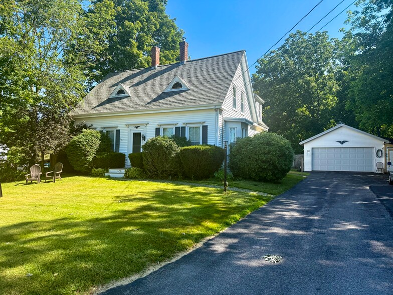 Primary Photo - 158 Franklin St