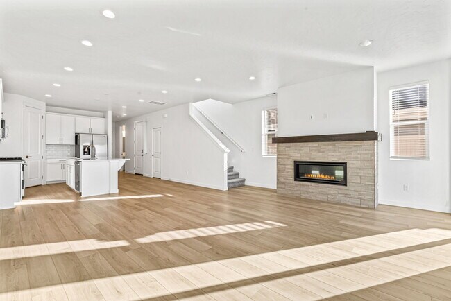 Building Photo - 12459 W Norterra Ln