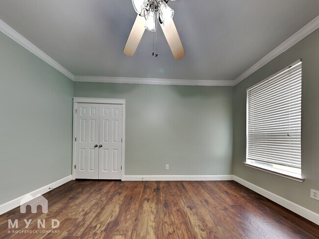 Building Photo - 1003 Addison Park Ln