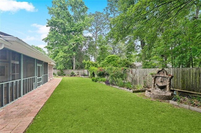 Building Photo - 1306 Woodmere Dr