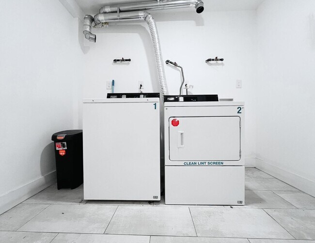 Building Photo - 126 Randolph Ave