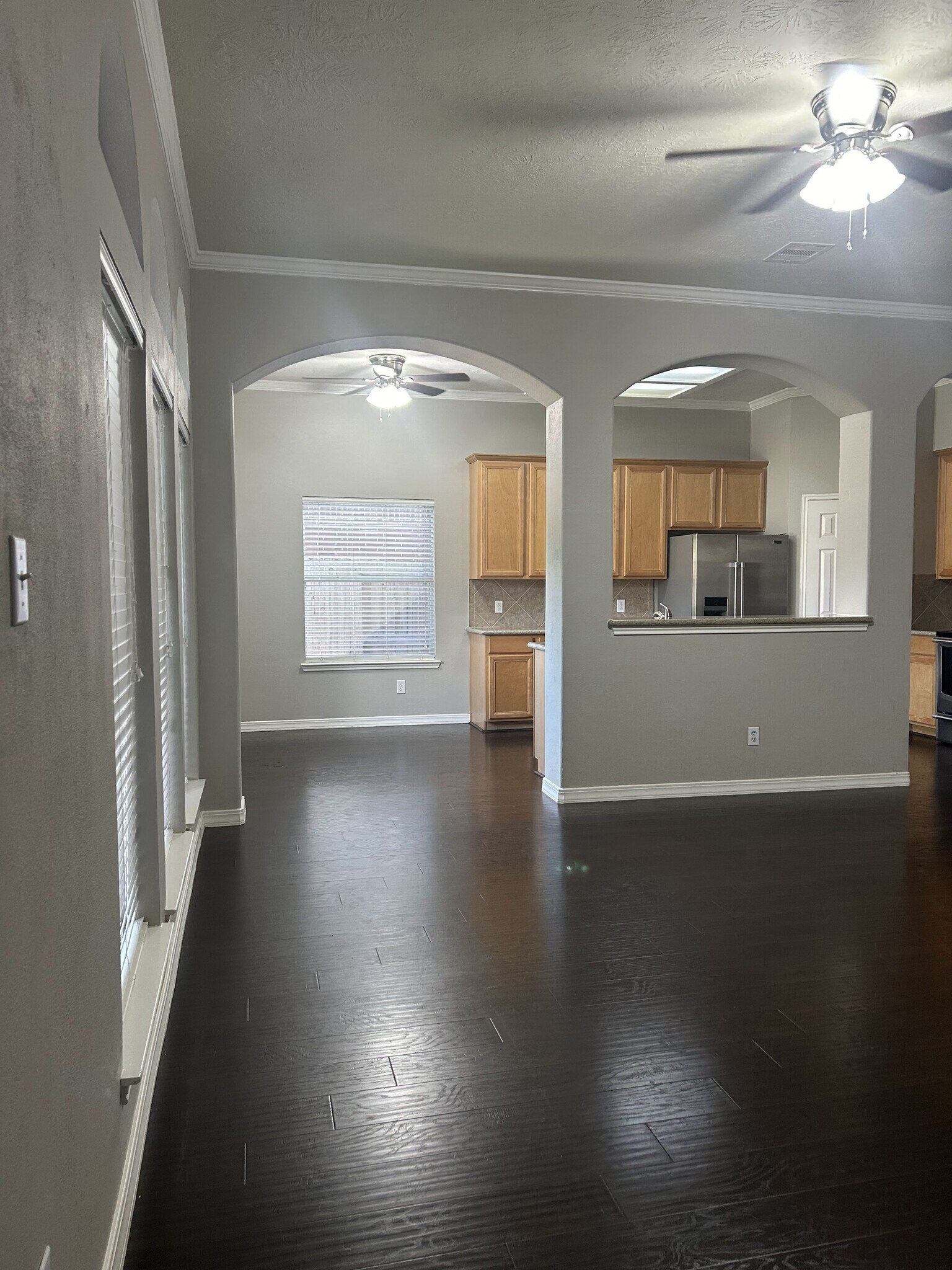 Building Photo - 3527 Pine Valley Dr
