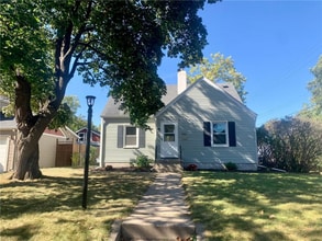 Building Photo - 3016 Kentucky Ave S