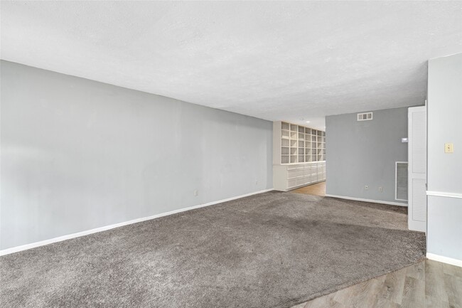 Building Photo - 53 River Creek Way