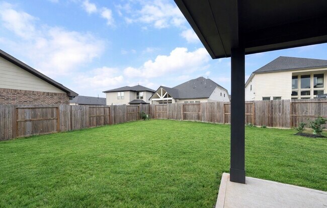 Building Photo - 31426 Warm Kindling Wy