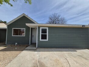 Building Photo - 4018 Sunrise Cove Dr