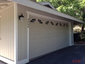 Building Photo - 5800 Encino Ave