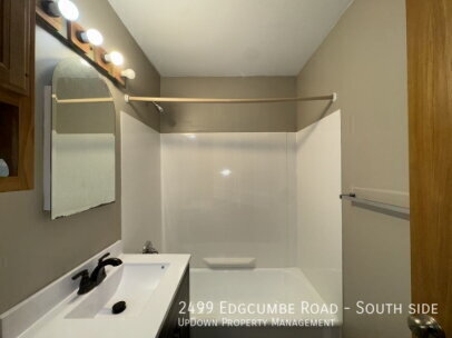 Building Photo - 2499 Edgcumbe Rd