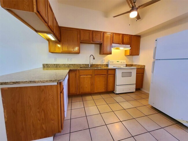 Building Photo - 4713 Virginia Ave