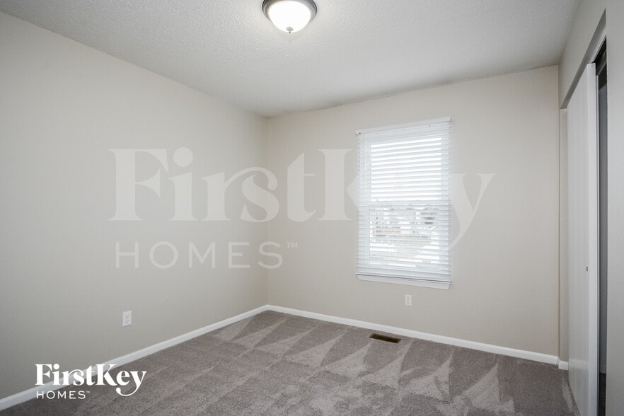 Building Photo - 2005 Rosedale Ct