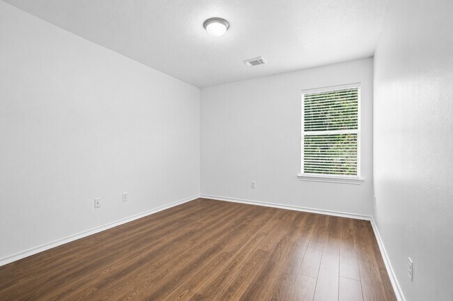 Building Photo - 174 E Spindle Tree Cir