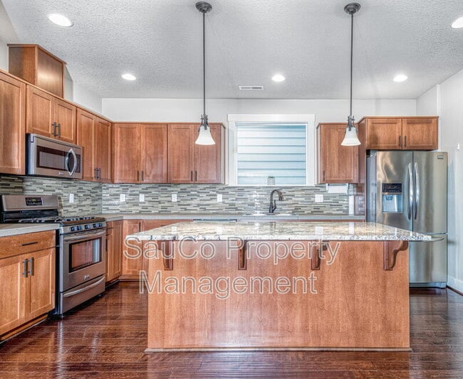 Building Photo - 10766 NW 289th Ave