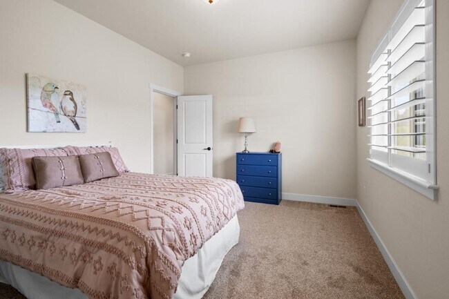 Building Photo - Luxury Yelm Estate on ¾ Acre with Custom Outdoor Living, Loft, A/C & Designer Kitchen!