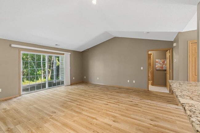 Building Photo - 220 Emerson Ave E