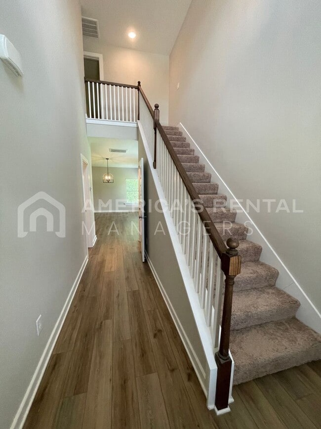 Building Photo - 321 Shiloh Creek Dr