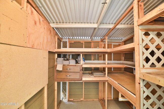 Building Photo - 9860 N 105th Ave
