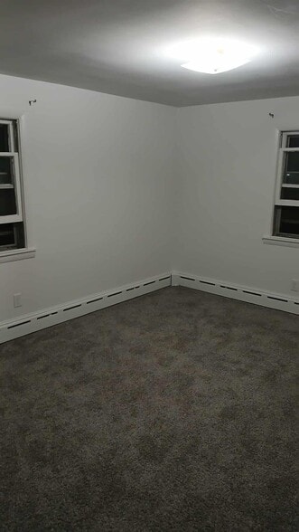 Building Photo - 17 Ontario Ave