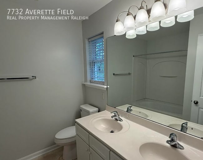 Building Photo - 7732 Averette Field Dr