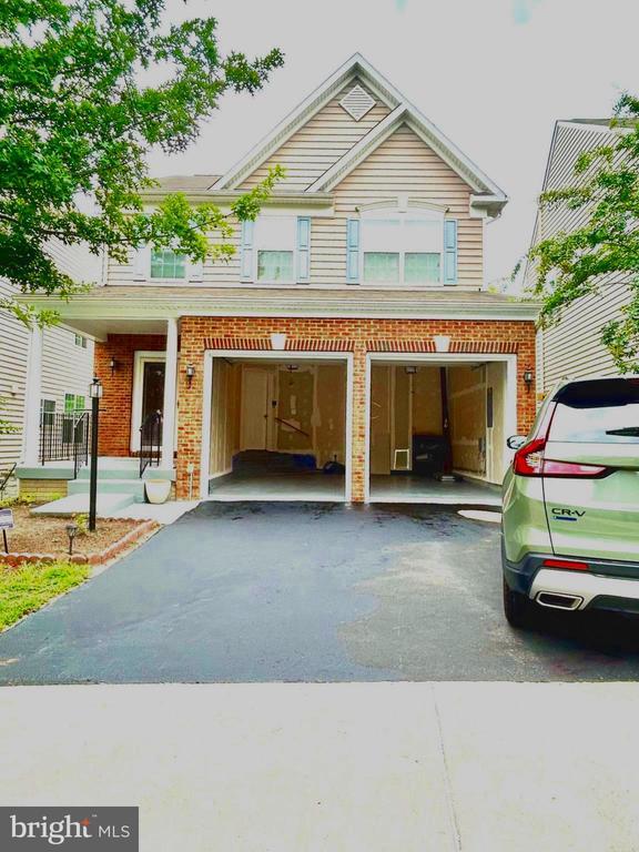 Building Photo - 3565 Eagle Ridge Dr