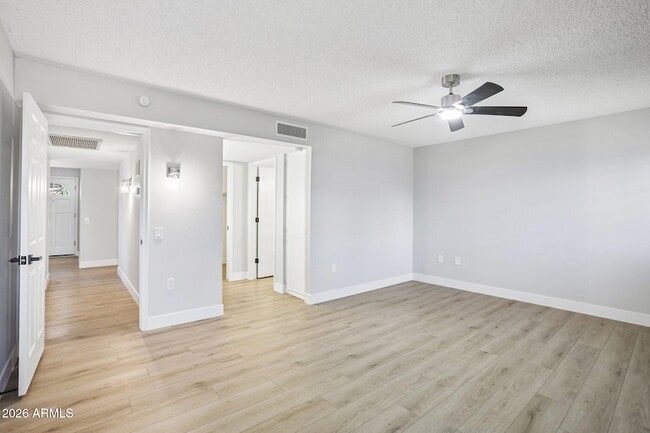 Building Photo - 12839 W Blue Bonnet Dr