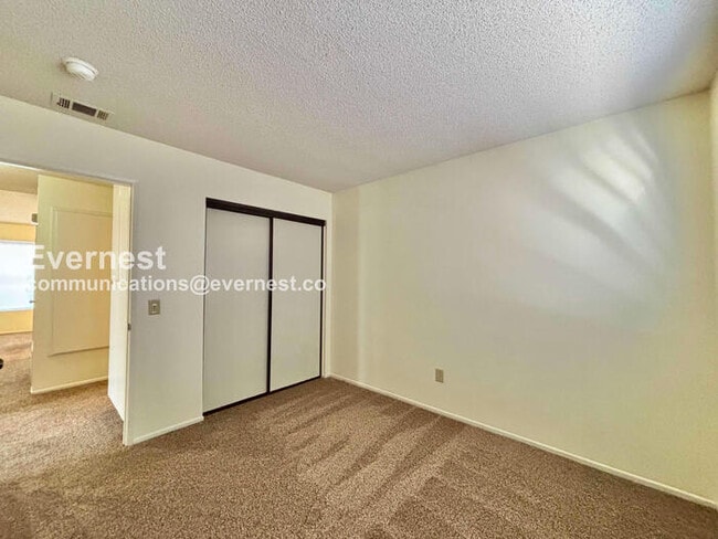 Building Photo - 27305 Uppercrest Ct