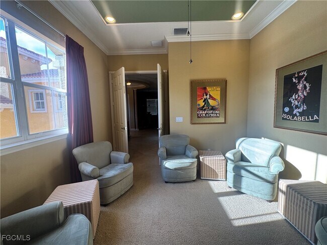 Building Photo - 12199 Lucca St