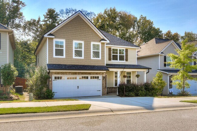 Building Photo - Updated Home in Heart of Evans