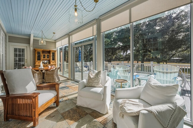 Building Photo - 21 Wallace Pate Dr