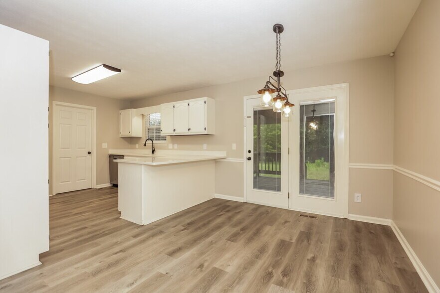Building Photo - 1519 Cason Trail