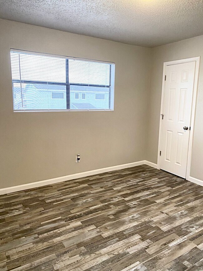 Building Photo - 6025B Bedford, Beaumont, TX 77708