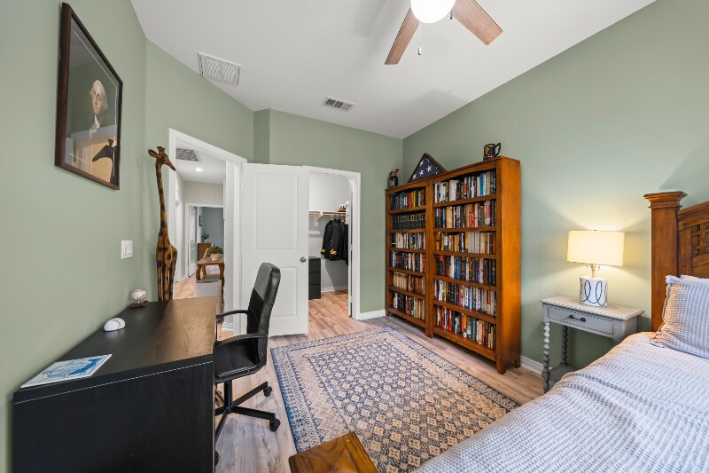 Building Photo - 524 Surfbird Ln