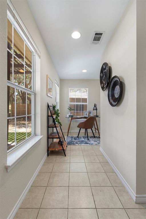 Building Photo - 27 Deer Ridge Rd