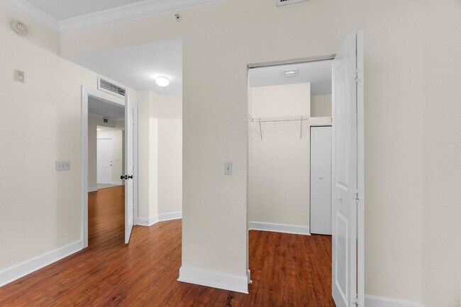 Building Photo - 1108 Renaissance Way