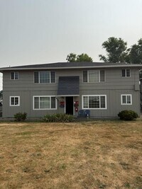 Building Photo - 1104 Mill St